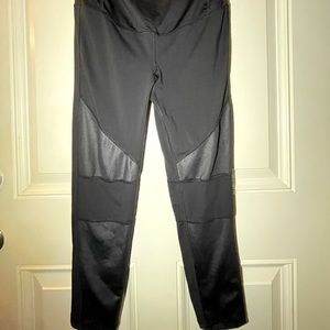 Isabel maternity black yoga pants